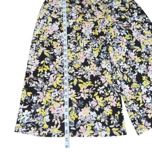 London Times Women SZ 10 Pull On Romper Jumpsuit Floral Pattern Wide Knee Legs - Picture 6 of 13